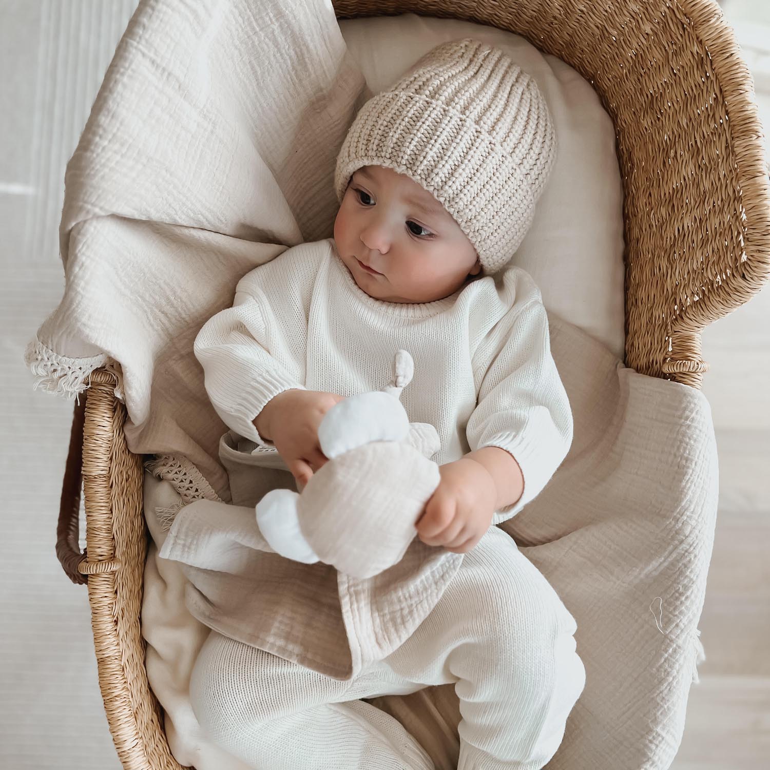 Luxe Fringe Swaddle Billie Byron